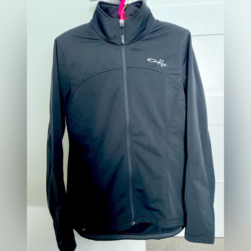 OAKLEY Activewear Women’s Zip up Size Small Back pockets Long sleeves